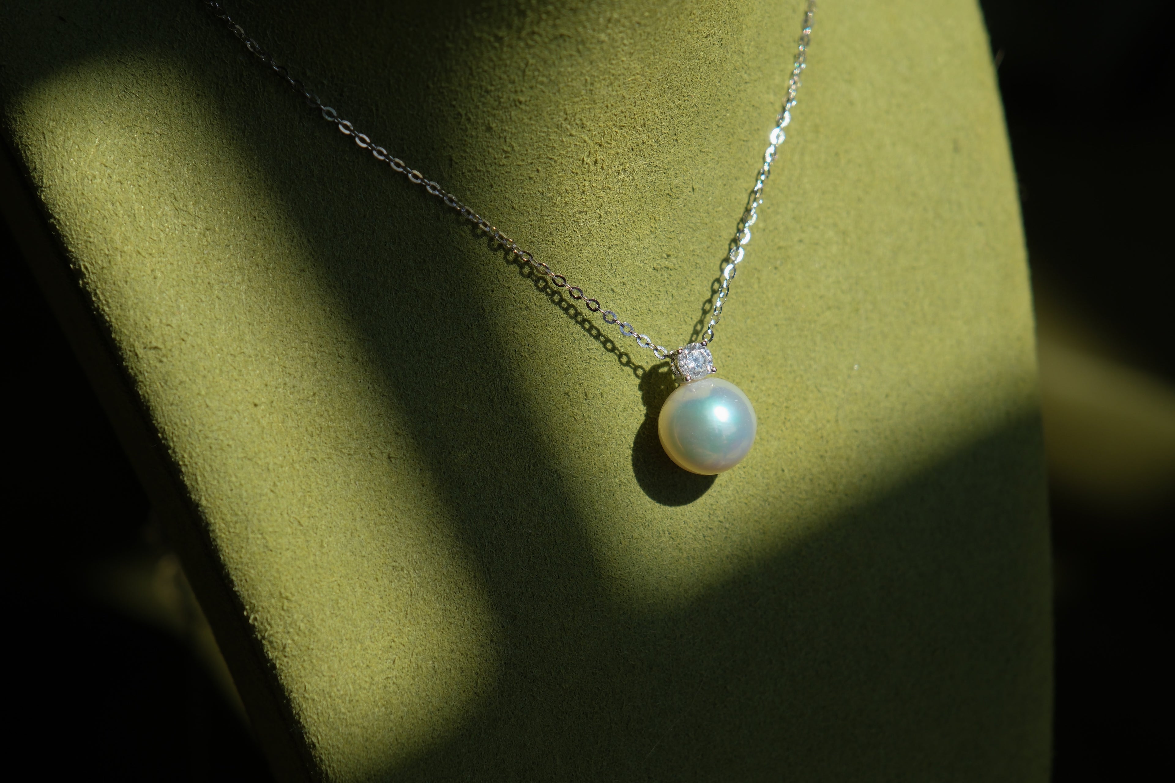 Dot&Pearl Necklace - Silver-tone