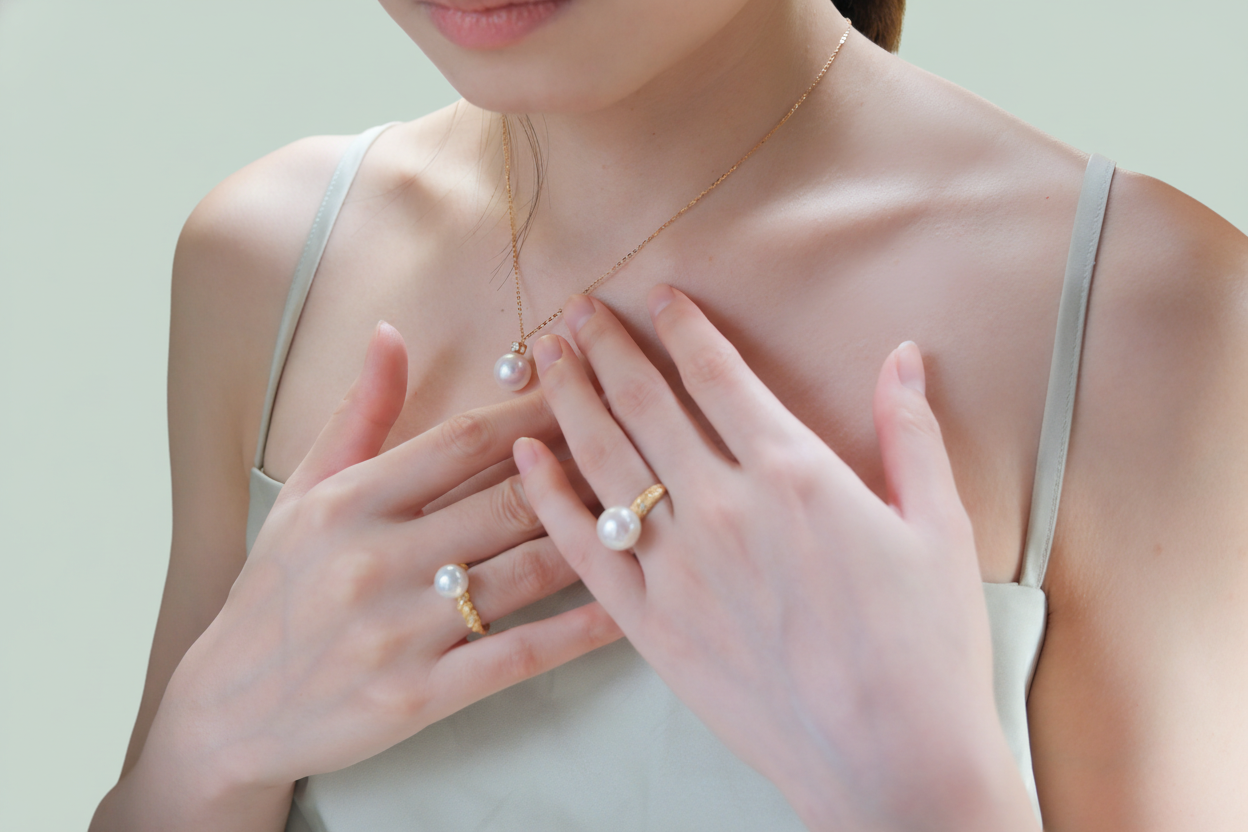 Dot&Pearl Necklace - Gold-toned